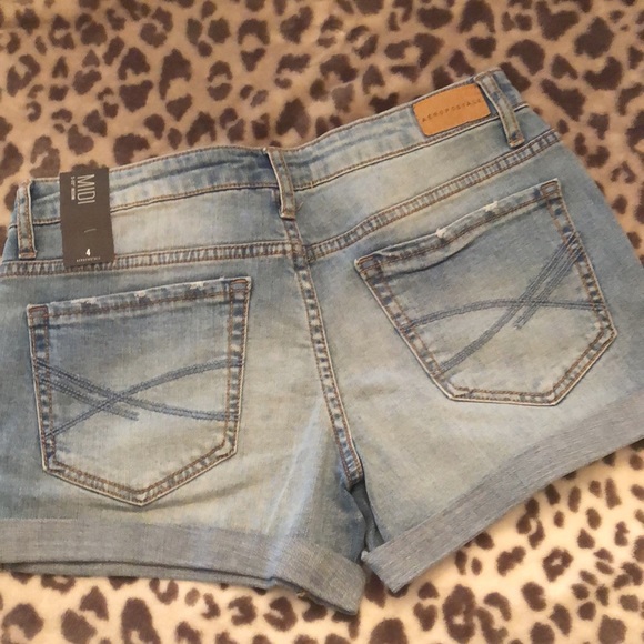 Aeropostale Light Blue Wash Midi Jean Shorts Size 4 - Picture 12 of 15